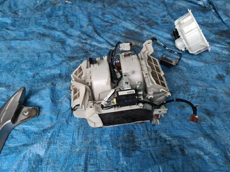 Мотор печки Хонда Легенд в Отрадном 206136