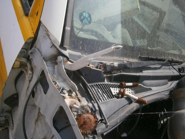Решетка под лобовое стекло Тойота Хайлюкс Сурф в Отрадном 29486